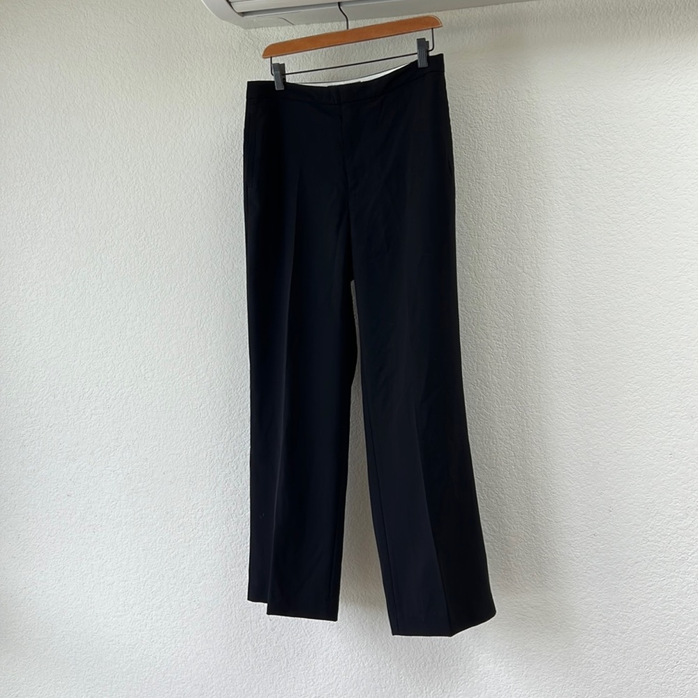 Banana Republic black women trousers, 10 reg, straight leg. new with tag on